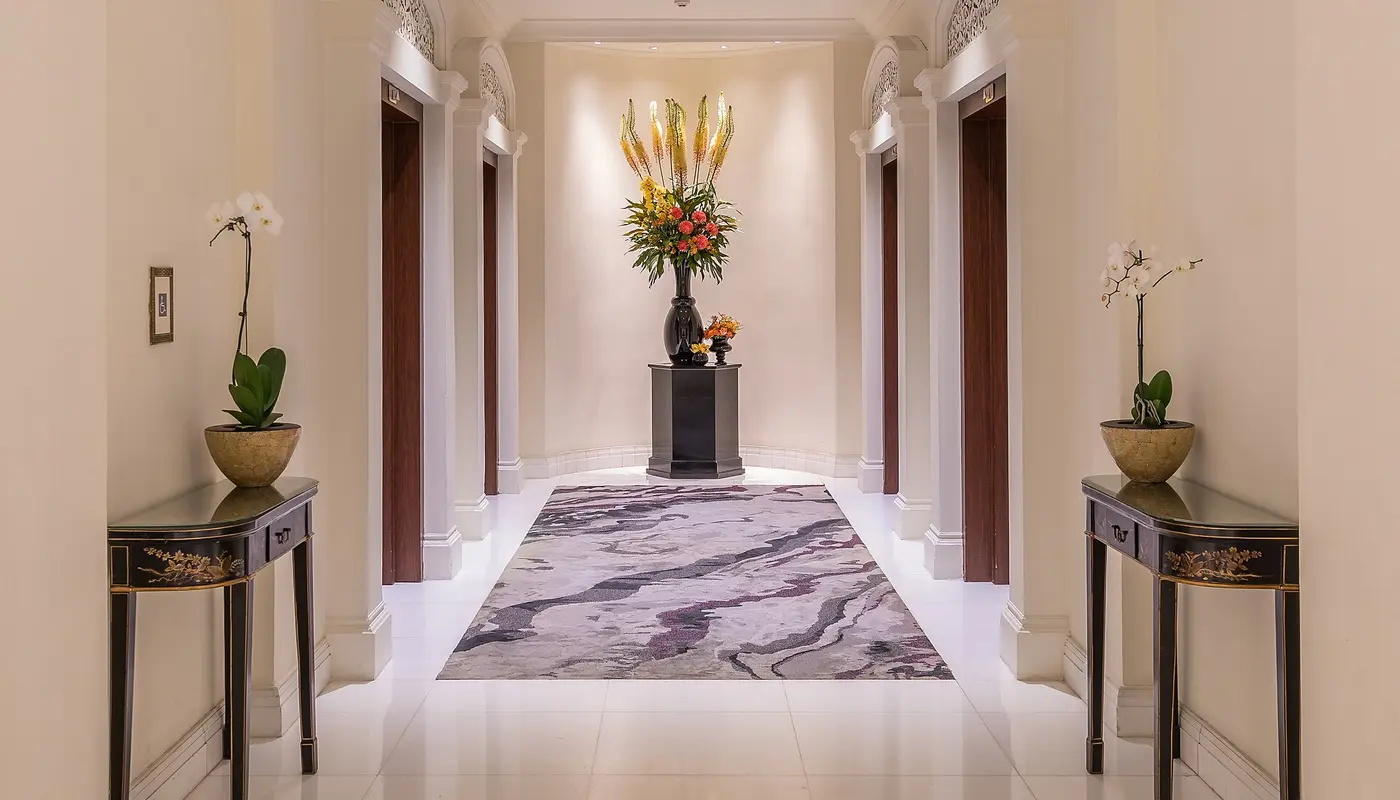 Elevators vestibule with flower bouquets at InterContinental Hotel Singapore